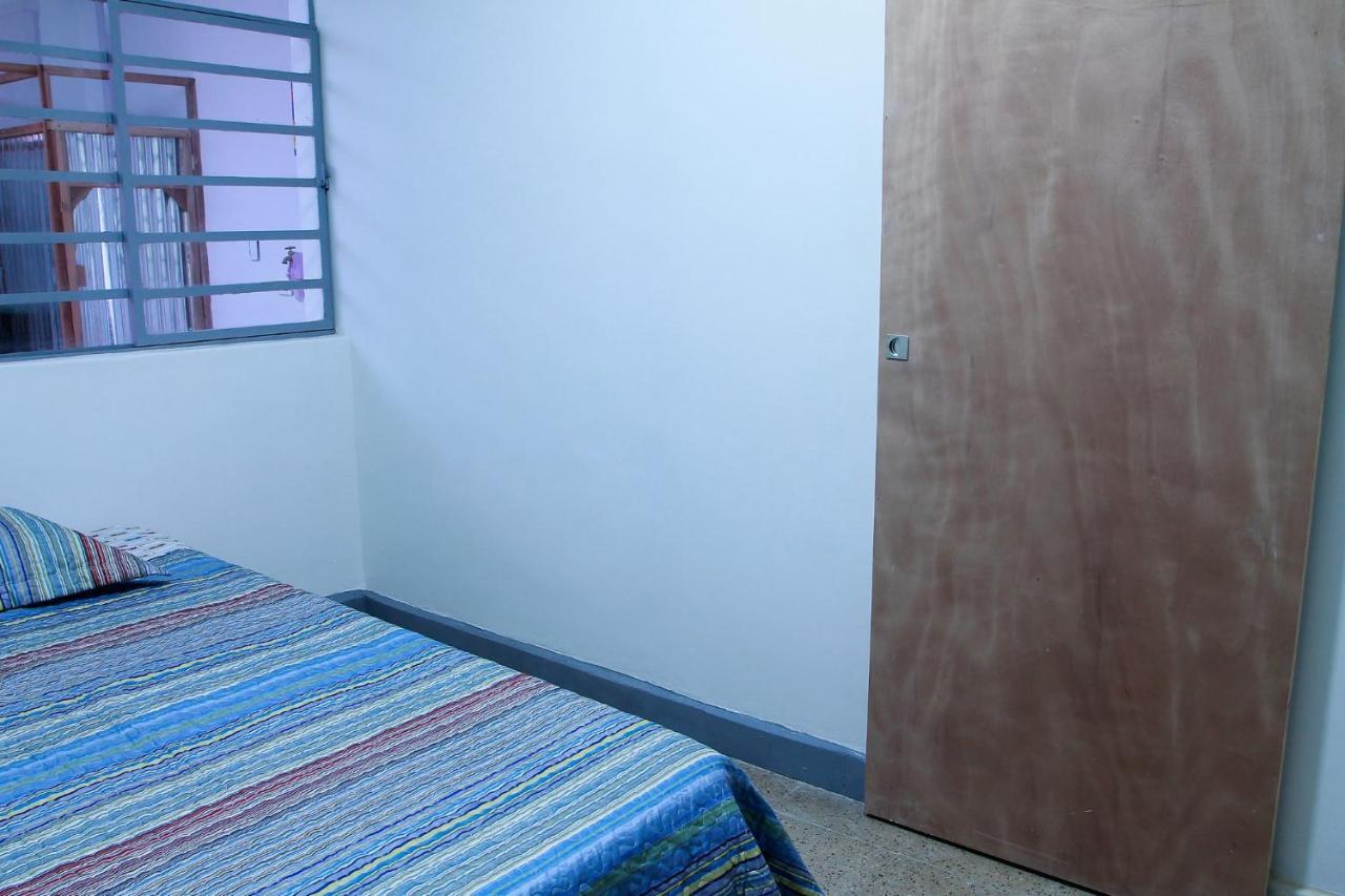 Casa Tuvia Parque Hostel Medellín Buitenkant foto