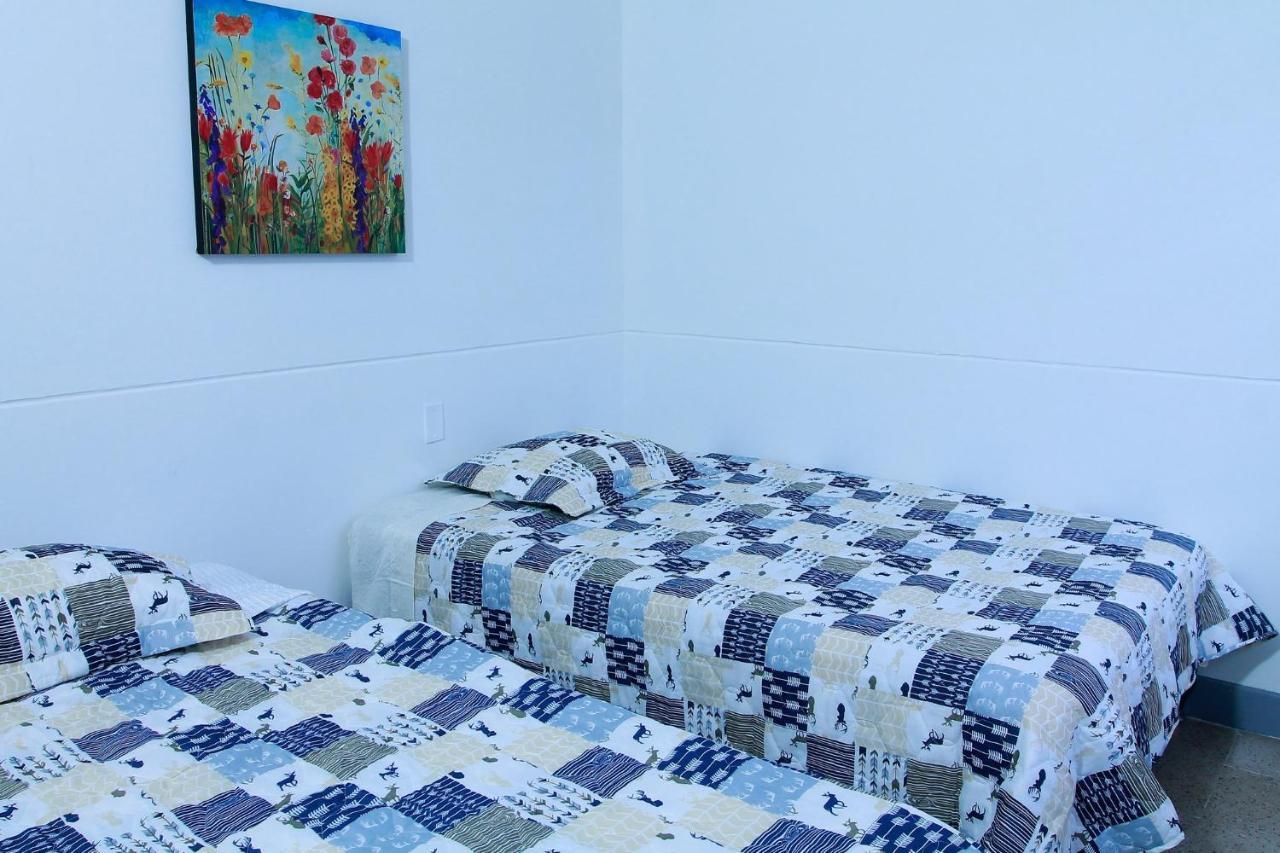 Casa Tuvia Parque Hostel Medellín Buitenkant foto