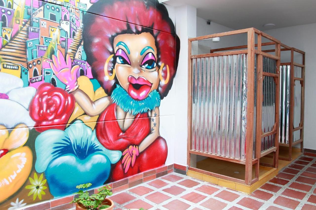 Casa Tuvia Parque Hostel Medellín Buitenkant foto