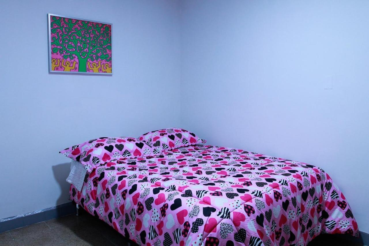 Casa Tuvia Parque Hostel Medellín Buitenkant foto