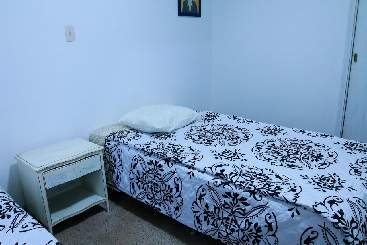 Casa Tuvia Parque Hostel Medellín Buitenkant foto