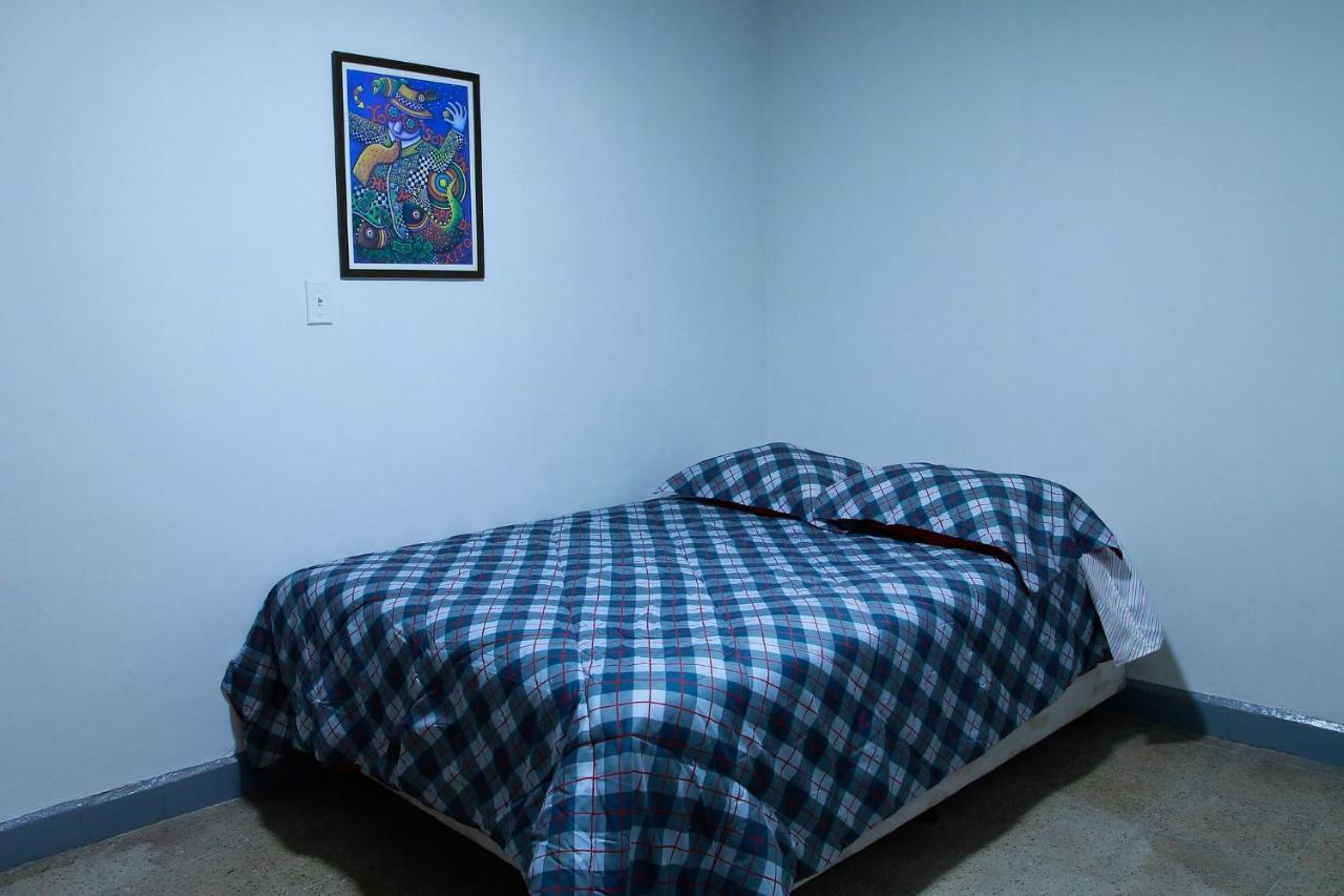 Casa Tuvia Parque Hostel Medellín Buitenkant foto