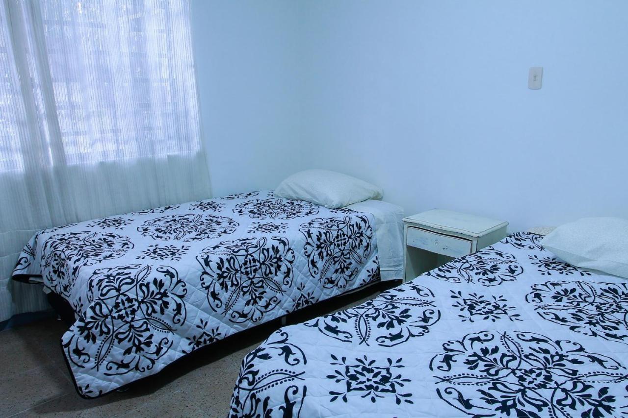 Casa Tuvia Parque Hostel Medellín Buitenkant foto
