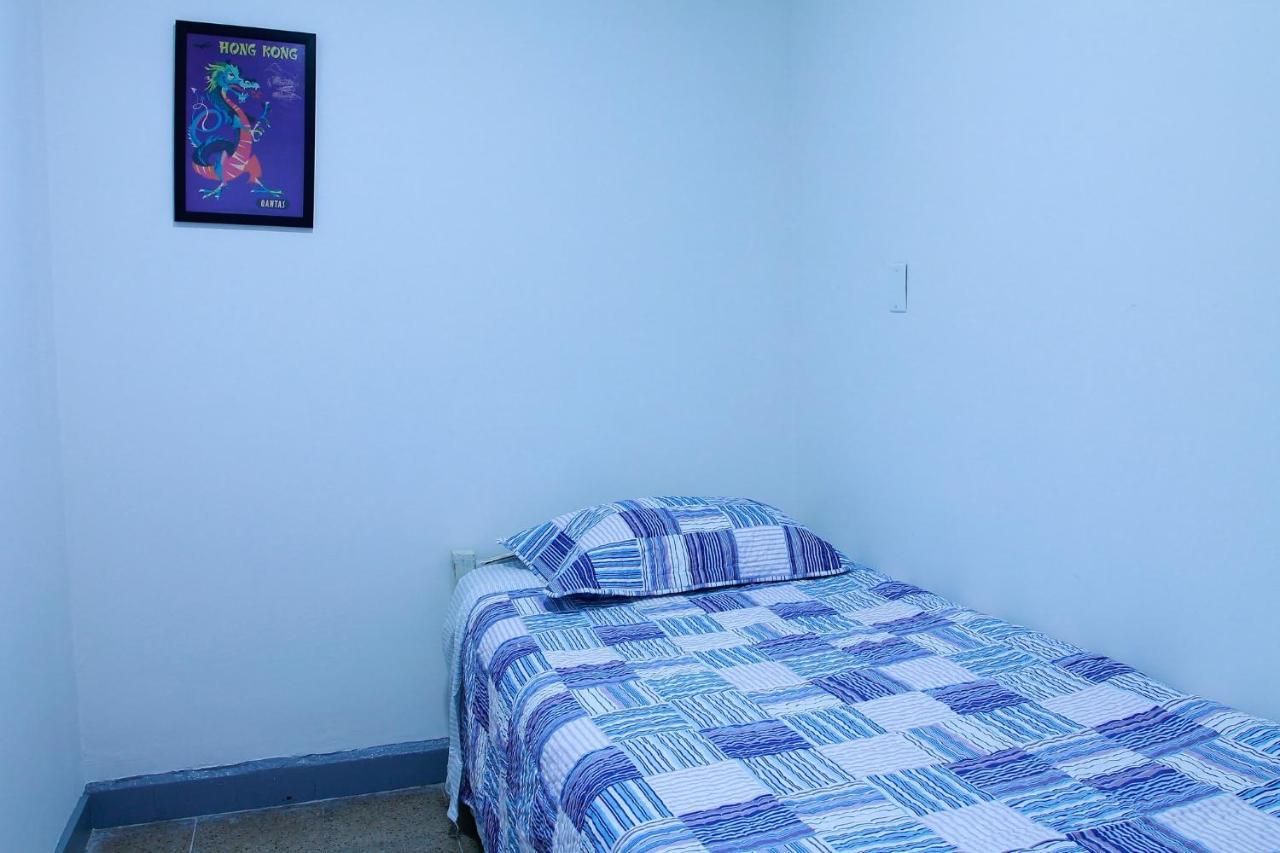 Casa Tuvia Parque Hostel Medellín Buitenkant foto